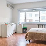 Lion Renting Marconi Lejlighed *