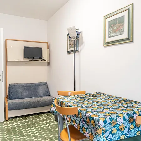 Apartman Lion Renting Marconi *