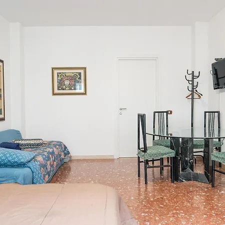 Lion Renting Marconi Apartman Róma